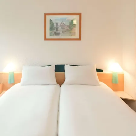 Отель Ibis Centre Cathedrale