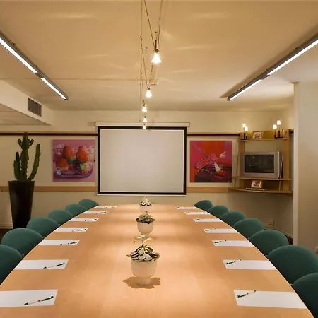 Ibis Centre Cathedrale Hotel