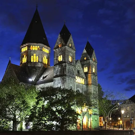 Ibis Centre Cathedrale 3* Мец