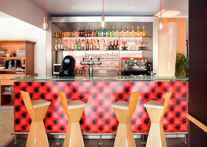 Ibis Centre Cathedrale Hotel 3*