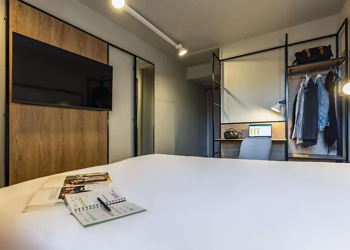 梅斯中心大教堂宜必思酒店