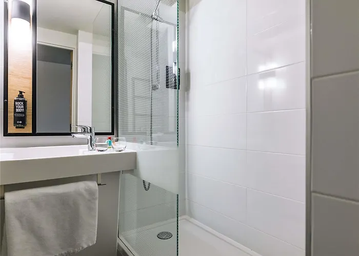 Ibis Centre Cathedrale Hotel 3*