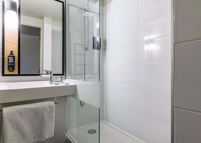 梅斯中心大教堂宜必思酒店