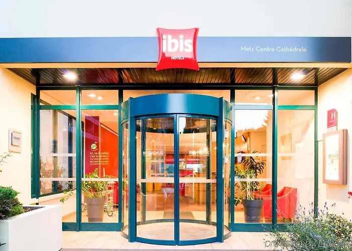 Ibis Centre Cathedrale Hotel 3*