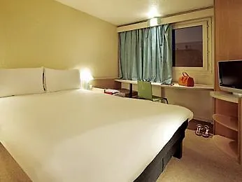 Hotel Ibis Centre Cathedrale 3*