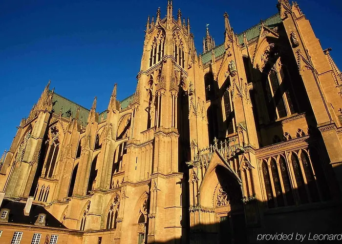 Ibis Centre Cathedrale Hotel 3*